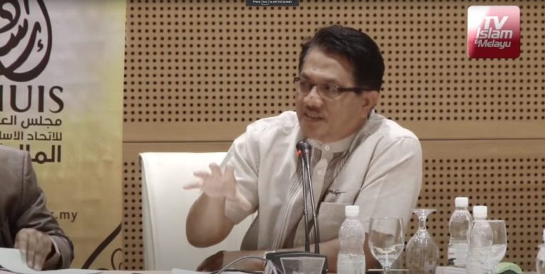 Pembentangan dari Pengurus Besar IKSIM, Dr Mohd Fauzi Shaffie yang bertajuk “Malaysia Sebagai Negara Islam”. 12 November 2016, Putrajaya International Convention Centre (PICC).